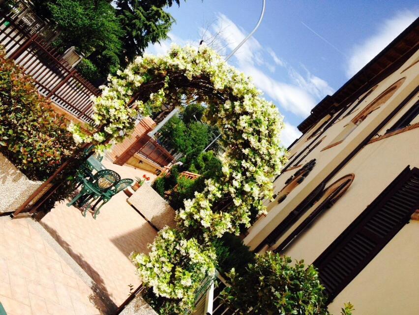 Hotel 2000 Fabriano Luaran gambar